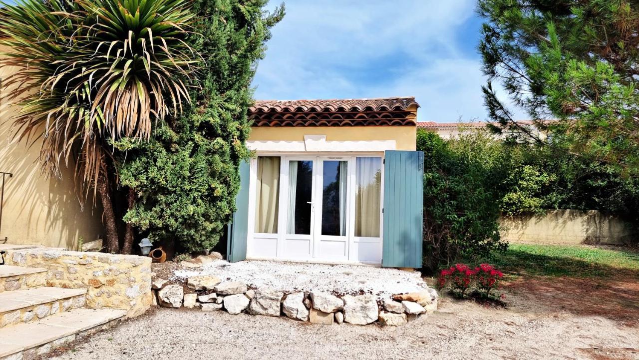 Suite Oasis En Provence Luberon Pierrevert Exterior photo